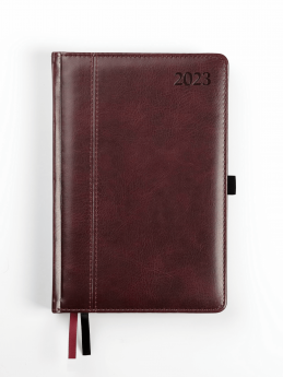 Plānotājs AMBASSADOR BLACK EDITION 2026, PU, A5, diena, tumšā ķiršu krāsa (Latviešu valodā)